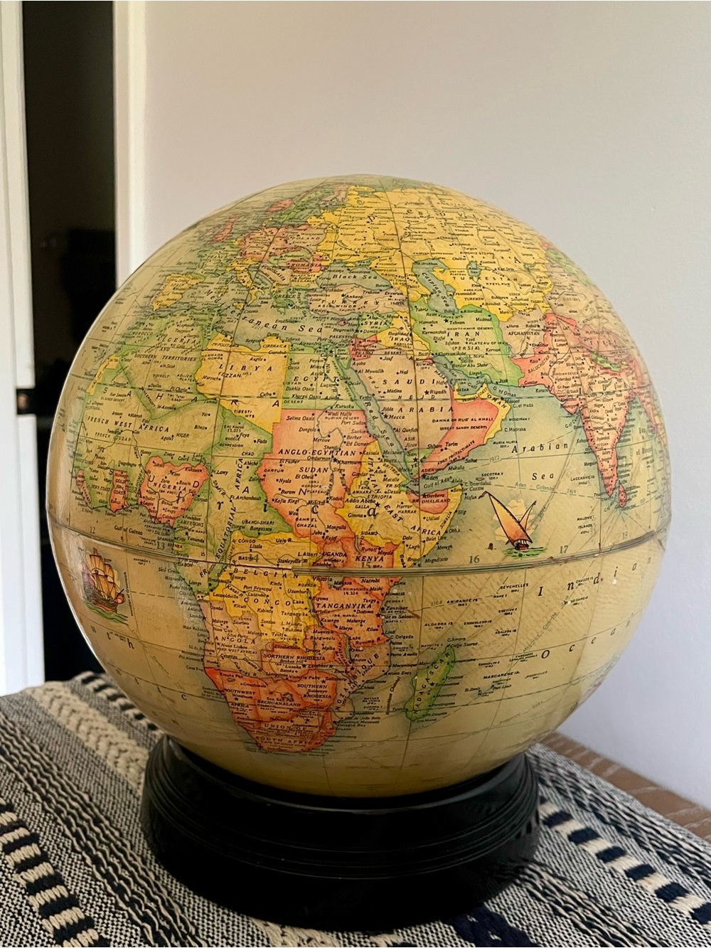 Rare Rand McNally 12” Terrestrial Art Globe Glass Art Deco Base Early WWII 1939